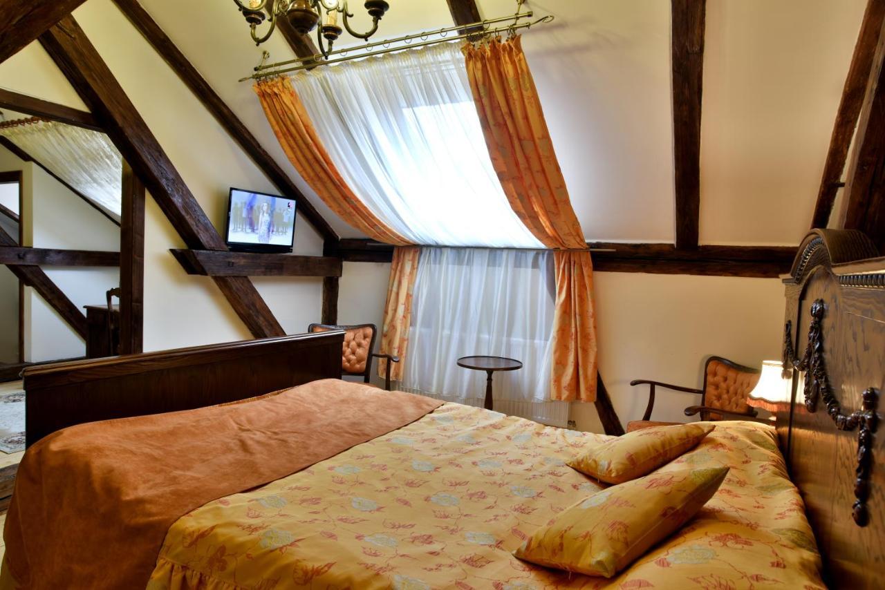 Casa Antiqua Hotel Brasov Exterior photo